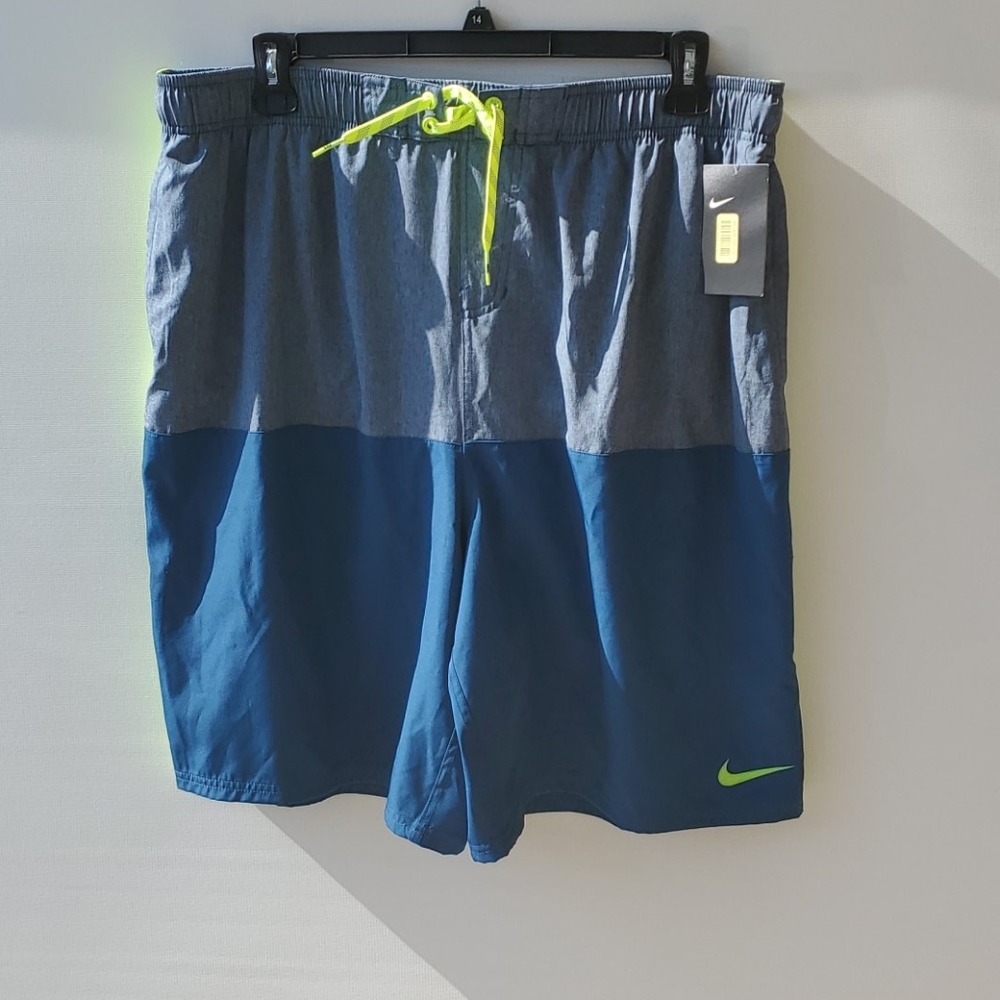 🆕️ Nike Swim Split Breaker Trunks